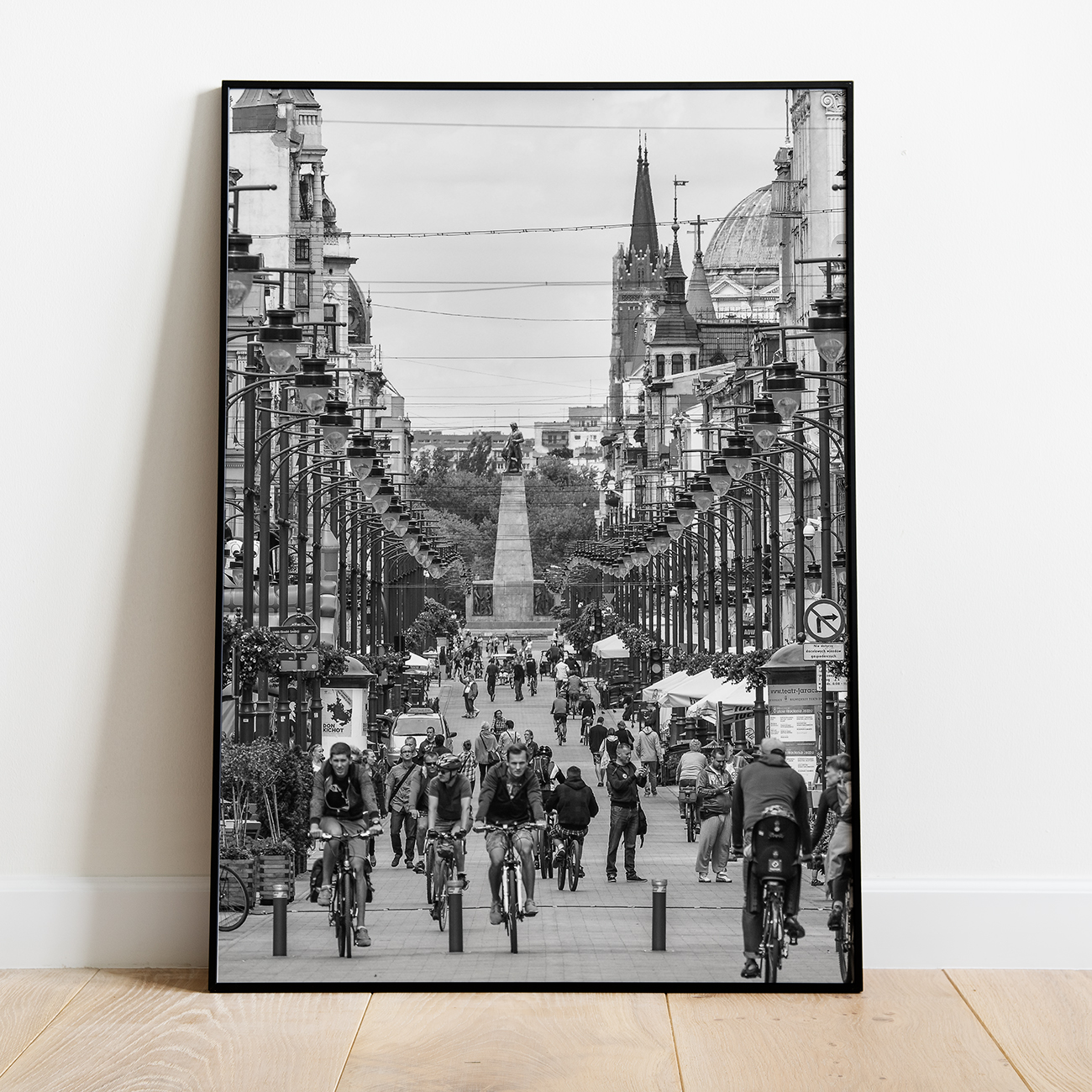 Plakat_Lodz_–_ulica_Piotrkowska_i_Pomnik_Kosciuszki_bw